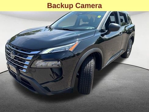 Used 2024 Nissan Rogue S image 5