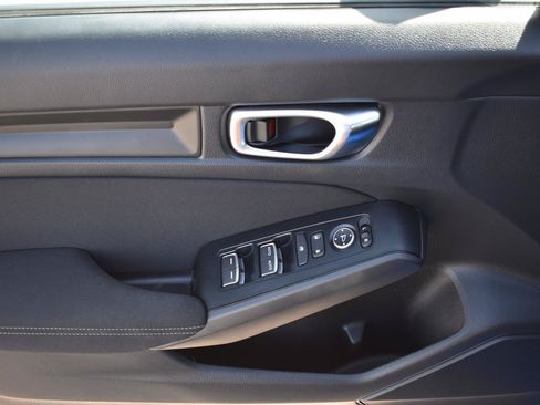 Used 2025 Honda Civic Sport image 21
