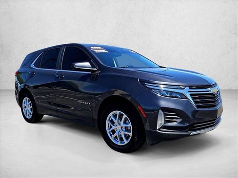 Used 2022 Chevrolet Equinox LT AWD/4WD image 2