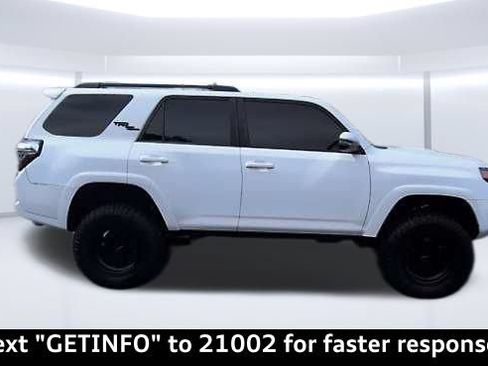 Used 2022 Toyota 4Runner TRD Off-Road Premium AWD/4WD image 37