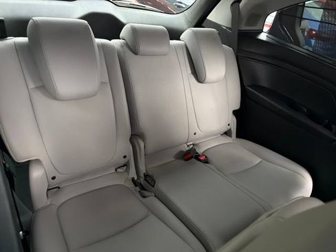 Used 2018 Honda Odyssey Elite image 6