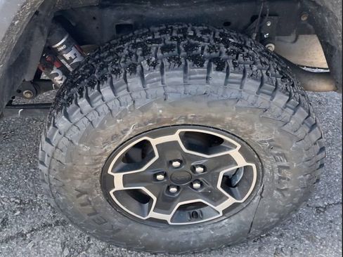 Used 2022 Jeep Gladiator Mojave w/ LED Lighting Group image 12