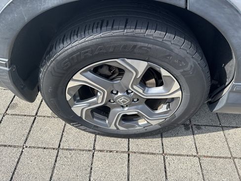Used 2018 Honda CR-V EX image 11