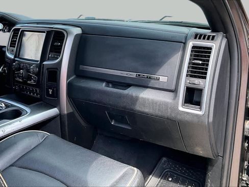 Used 2017 RAM 2500 Limited AWD/4WD image 17