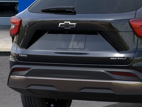 New 2026 Chevrolet Trax ACTIV w/ Driver Confidence Package FWD image 38