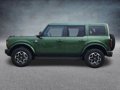 New 2025 Ford Bronco Outer Banks image 4
