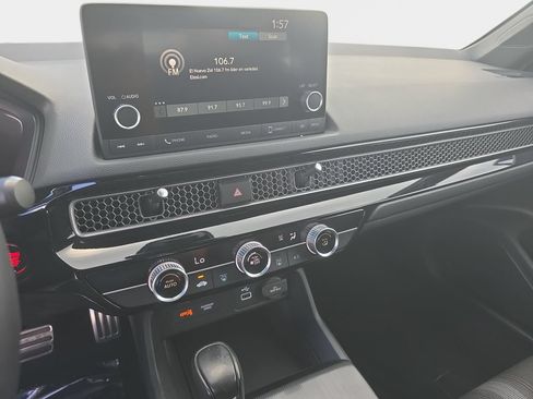 Used 2022 Honda Civic Sport image 16
