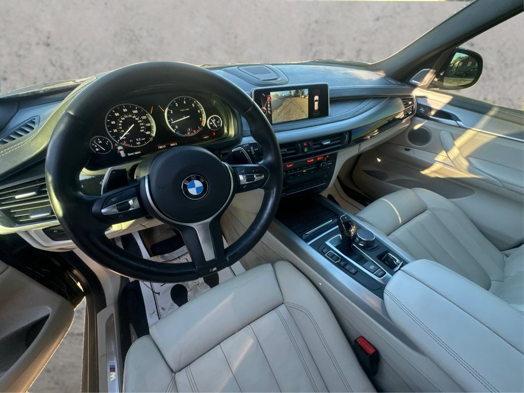 Used 2016 BMW X5 xDrive50i w/ Dynamic Handling Package AWD/4WD image 32