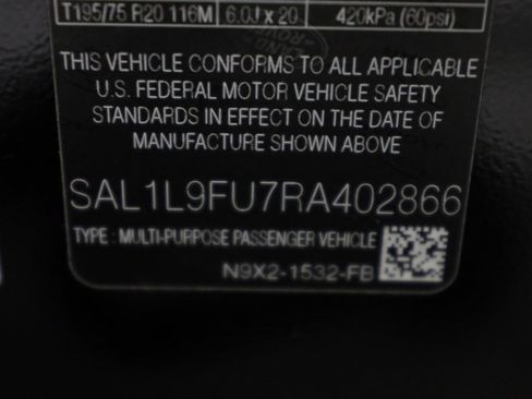 Used 2024 Land Rover Range Rover Sport Dynamic SE image 48