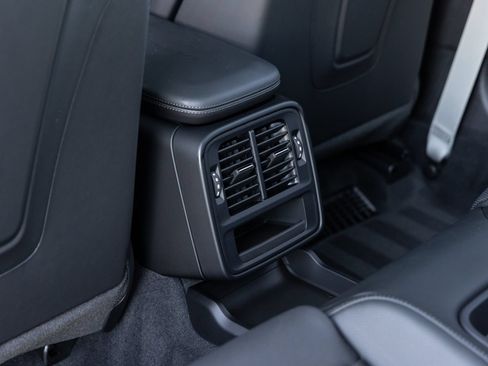Certified 2026 Porsche Taycan RWD image 27