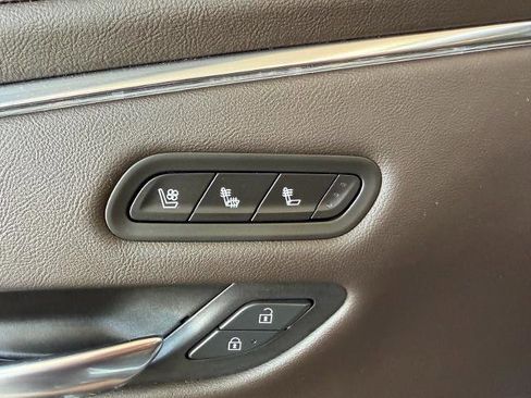 Used 2021 Cadillac Escalade Sport w/ Driver Assist Tech Package image 20