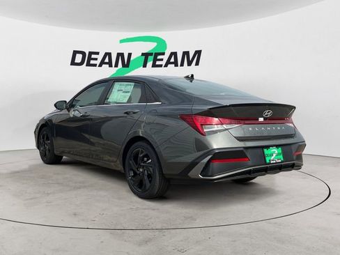 New 2026 Hyundai Elantra SEL Sport Premium FWD image 5