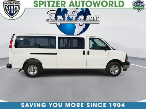 Used 2025 Chevrolet Express 3500 LT w/ LT Preferred Equipment Group RWD image 10