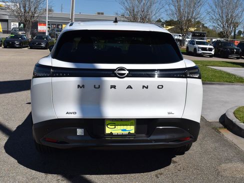 New 2026 Nissan Murano SL image 8