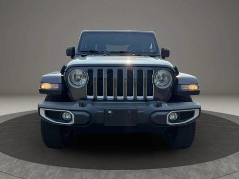 Used 2020 Jeep Gladiator Overland AWD/4WD image 2