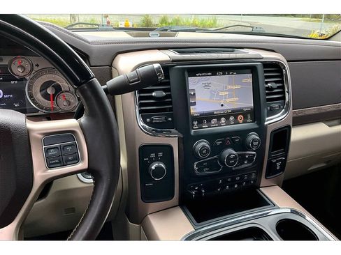 Used 2017 RAM 2500 Longhorn w/ Convenience Group AWD/4WD image 6