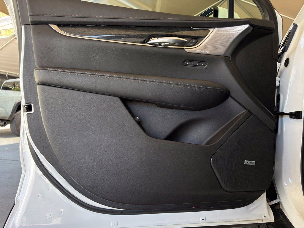 Used 2021 Cadillac XT5 Premium Luxury FWD image 26