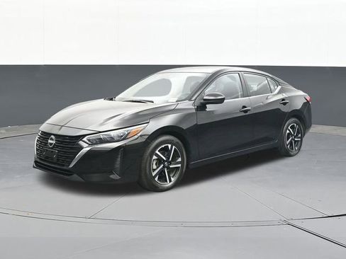 Used 2025 Nissan Sentra SV image 5