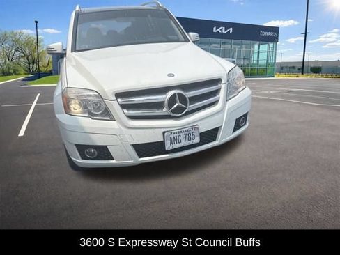 Used 2010 Mercedes-Benz GLK 350 4MATIC image 4