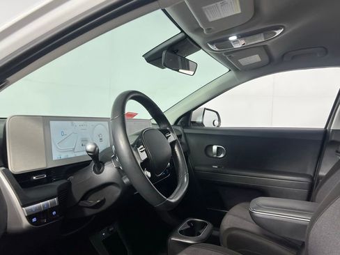 Used 2024 Hyundai Ioniq 5 SE image 24