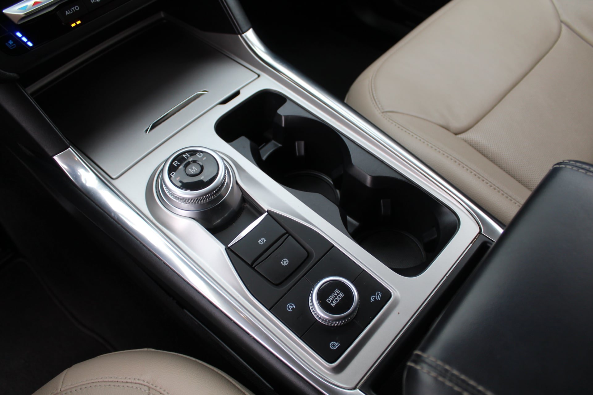 Used 2020 Ford Explorer Limited AWD/4WD image 54