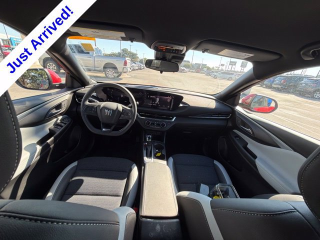 Used 2026 Buick Envista Preferred FWD image 31