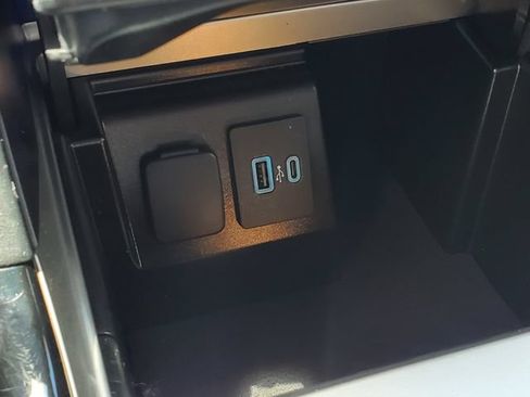 Used 2023 Ford Explorer ST w/ Equipment Group 401A AWD/4WD image 23