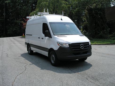 Used 2020 Mercedes-Benz Sprinter 2500 image 1