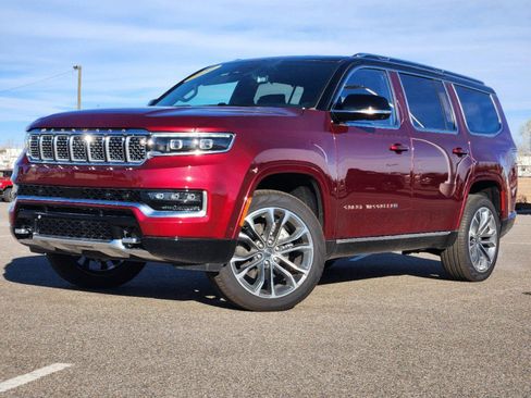 New 2024 Jeep Grand Wagoneer Series III w/ Rear Seat Video Group 1 image 29