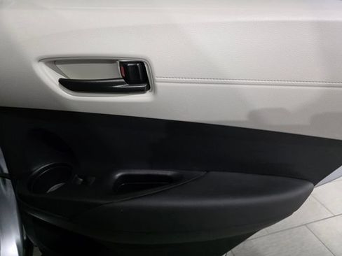 Used 2026 Toyota Corolla Cross L FWD image 12
