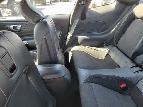 Used 2024 Ford Mustang Coupe image 9