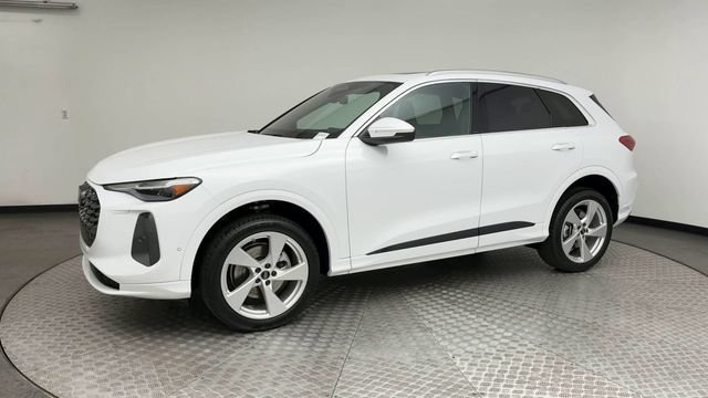 Used 2025 Audi Q5 Premium Plus w/ Premium Plus AWD/4WD image 6