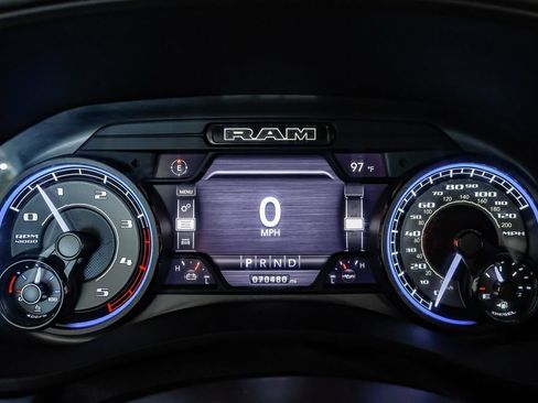Used 2022 RAM 2500 Limited AWD/4WD image 18