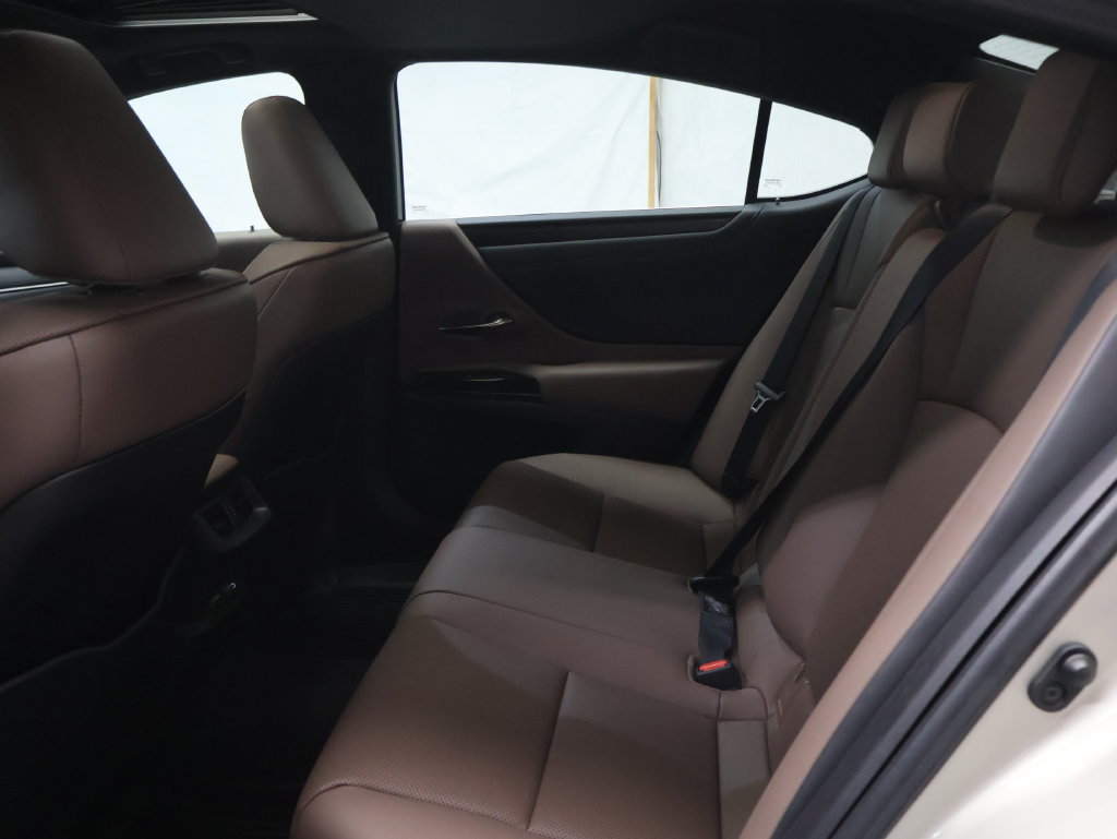 Used 2023 Lexus ES 350 w/ Premium Package FWD image 13