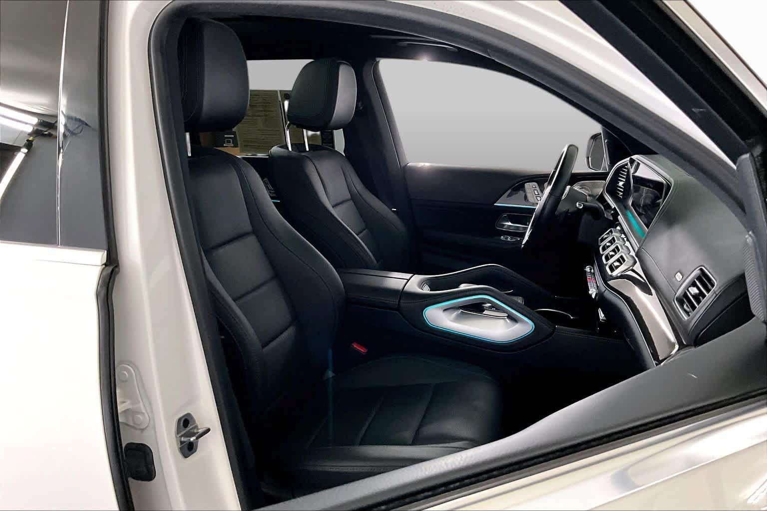 Used 2023 Mercedes-Benz GLS 450 4MATIC image 8