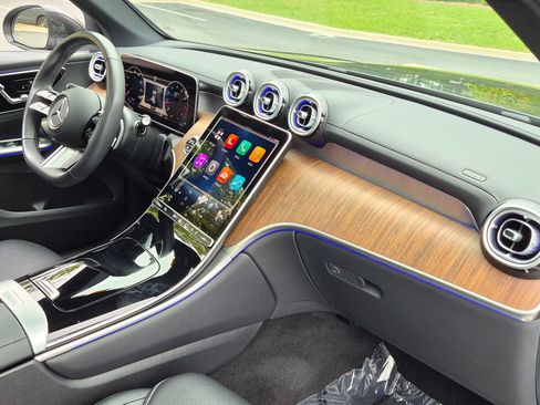 Certified 2025 Mercedes-Benz GLC 300 4MATIC image 33