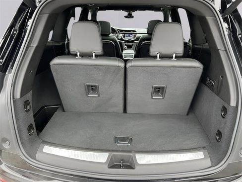 Used 2022 Cadillac XT6 Sport image 29