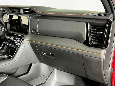 Used 2025 GMC Sierra 2500 AT4 w/ AT4 Premium Plus Package AWD/4WD image 26