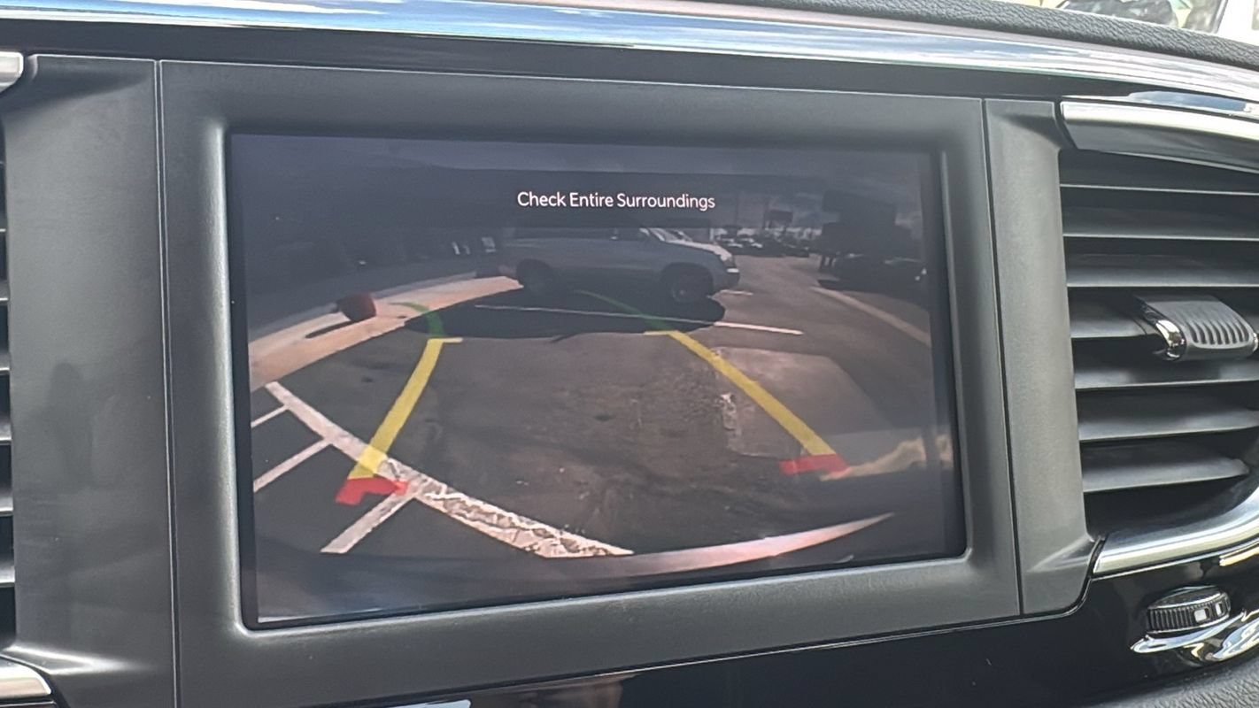 Used 2023 Chrysler Voyager LX FWD image 31