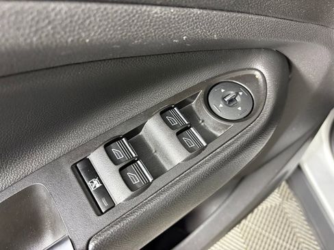 Used 2015 Ford Escape Titanium w/ Equipment Group 301A AWD/4WD image 12