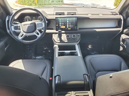 Used 2025 Land Rover Defender 110 S AWD/4WD image 9