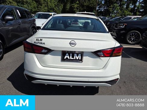 Used 2025 Nissan Altima 2.5 SV FWD image 26