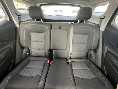 Used 2024 GMC Terrain SLE FWD image 37