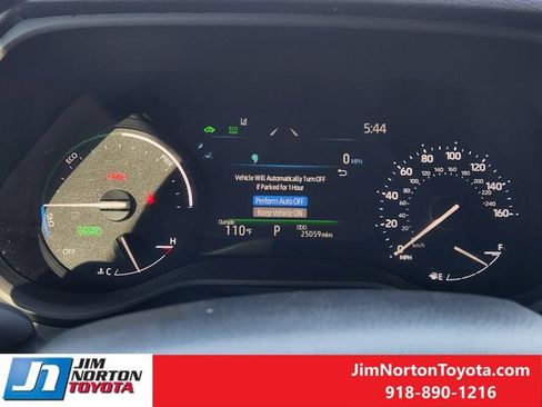 Used 2025 Toyota Sienna XLE AWD/4WD image 16