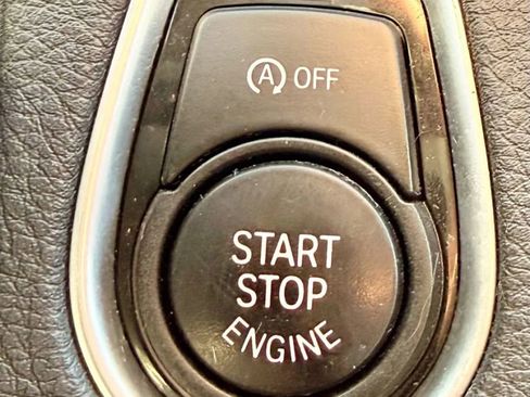 Used 2016 BMW 320i Sedan image 27