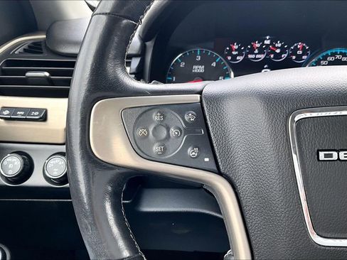 Used 2017 GMC Yukon Denali image 19