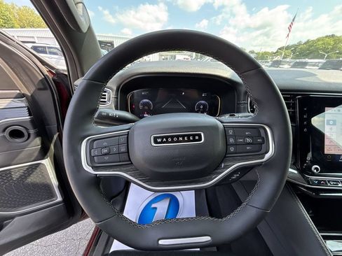 Used 2022 Jeep Wagoneer Series II w/ Convenience Group I AWD/4WD image 11