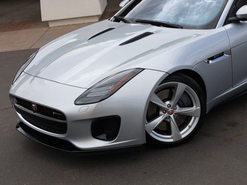Used 2019 Jaguar F-TYPE R-Dynamic RWD image 6