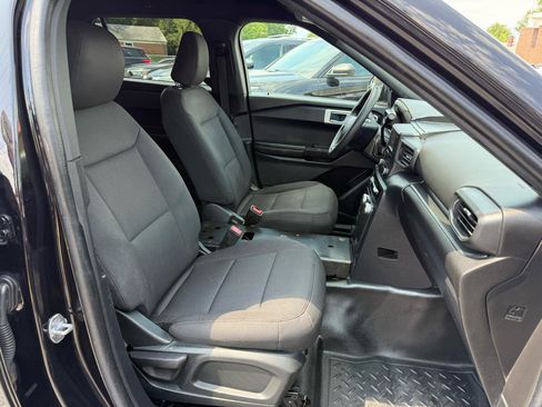 Used 2022 Ford Explorer 4WD Police Interceptor image 6