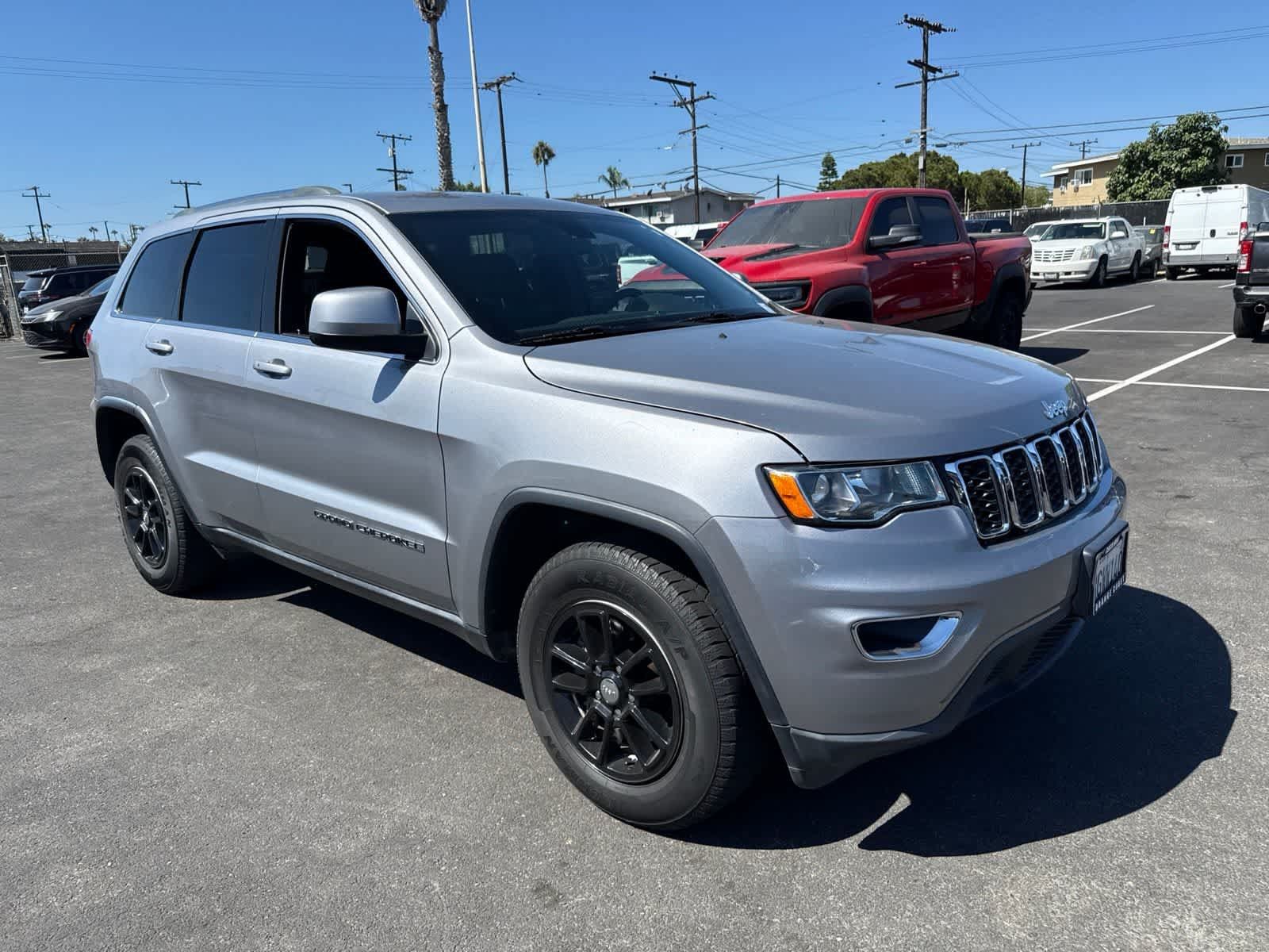 Used 2018 Jeep Grand Cherokee Laredo RWD image 10
